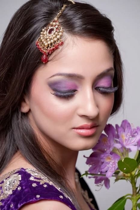 makeup to go with purple dress for women