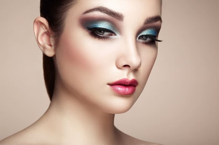 blue ombre eyeshadow for women