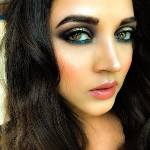 Popular Smokey Eye Makeup Looks To Try In Nolond