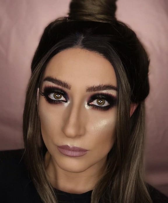 girl with smokey eye makeup