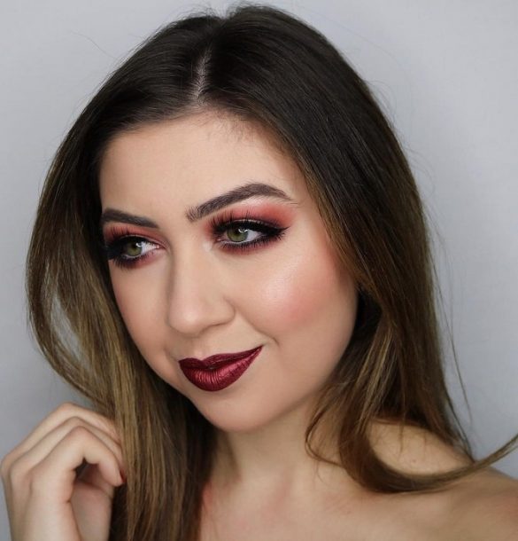 50 Popular Smokey Eye Makeup Looks To Try In 2021 NOLOND