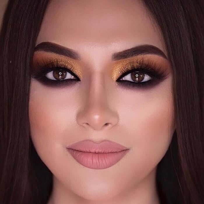 50 Popular Smokey Eye Makeup Looks To Try In 2021 NOLOND