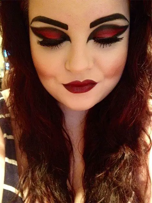 71 Spooky Vampire Makeup Looks to Try at Halloween – SheIdeas