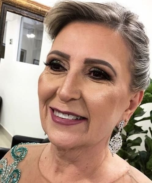 smokey eye makeup for 70 year old women