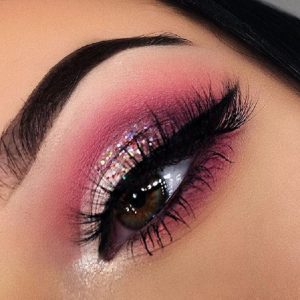 45 Pink Eye Makeup Looks to Make You Feel Dolled Up – SheIdeas